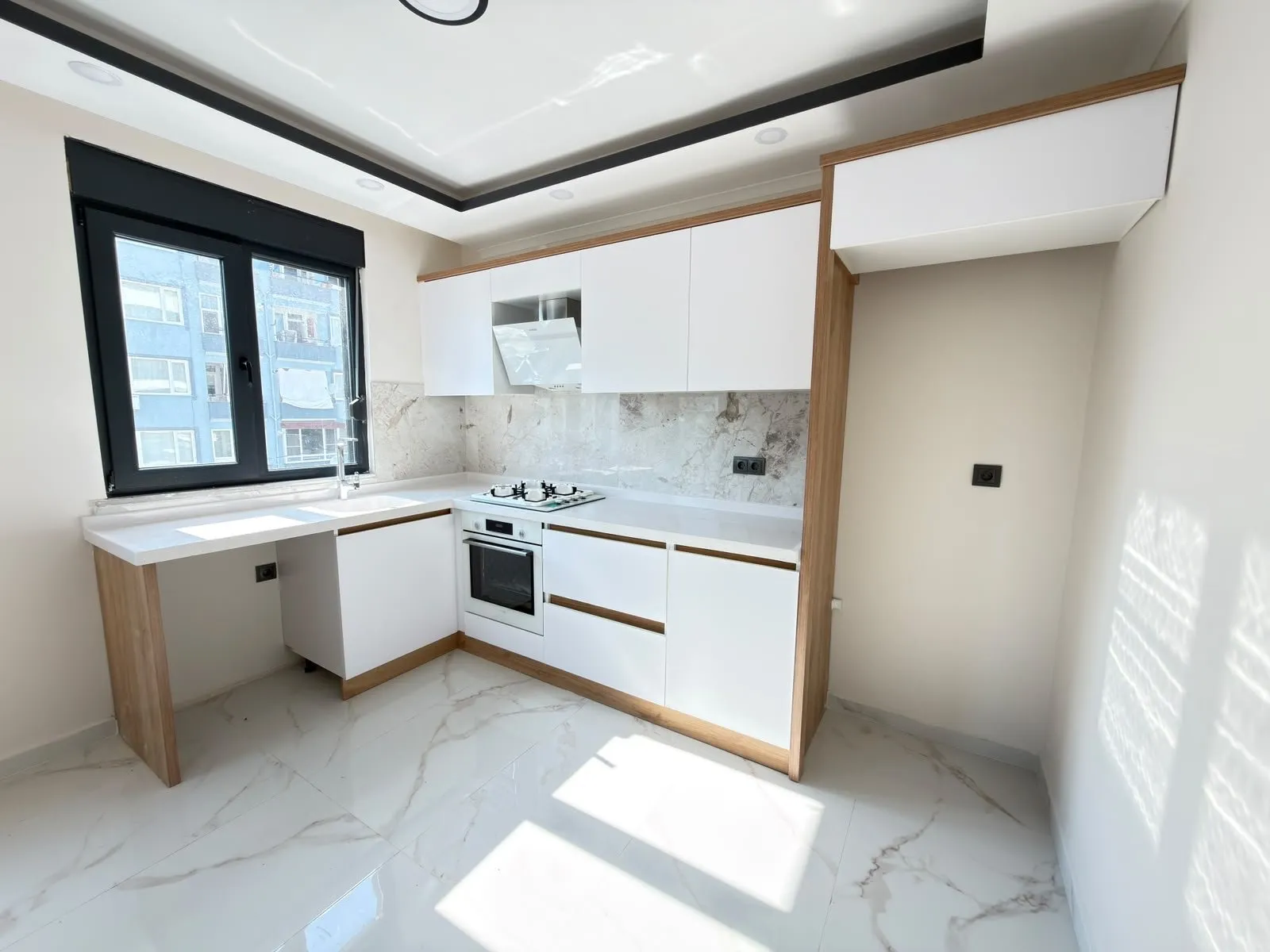 Edremit Altınkum Mh.'da 90 m² 2+1 Satılık Daire